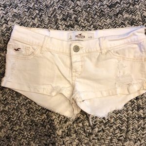 White Hollister shorts